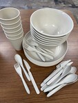 Dinnerware set